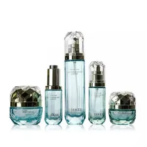 cosmetic container manufacturer