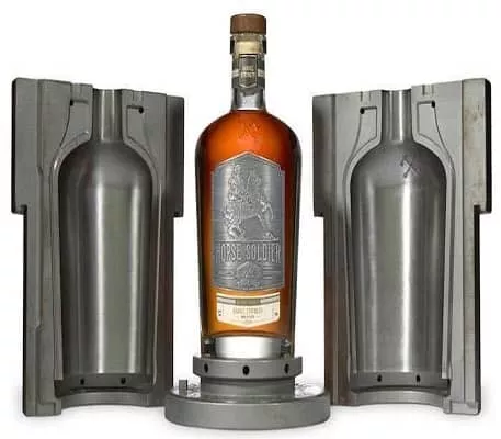 molding of whisky glass